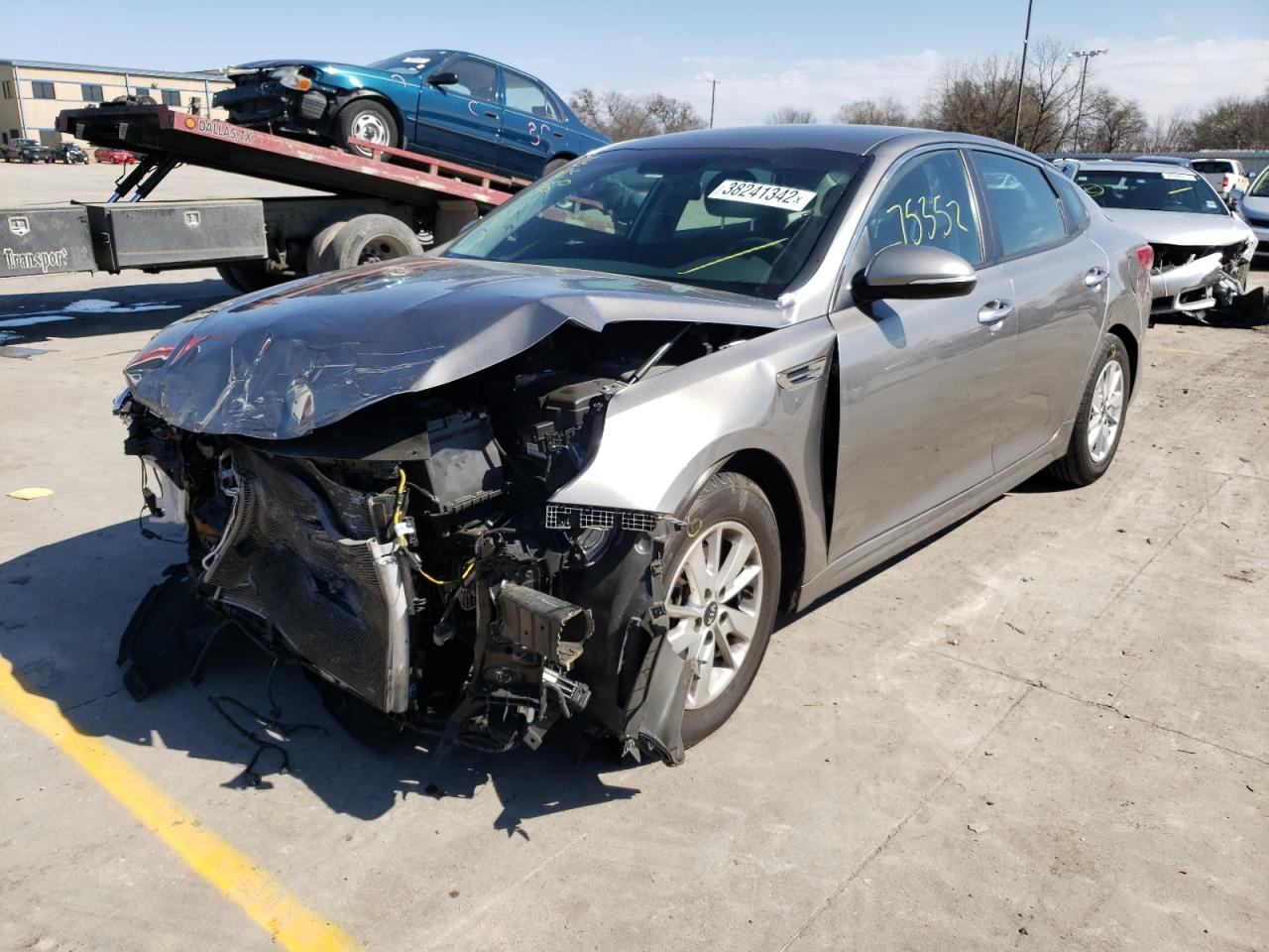 Photo 2 from auction – 2018 KIA OPTIMA LX with VIN 5XXGT4L35JG211780