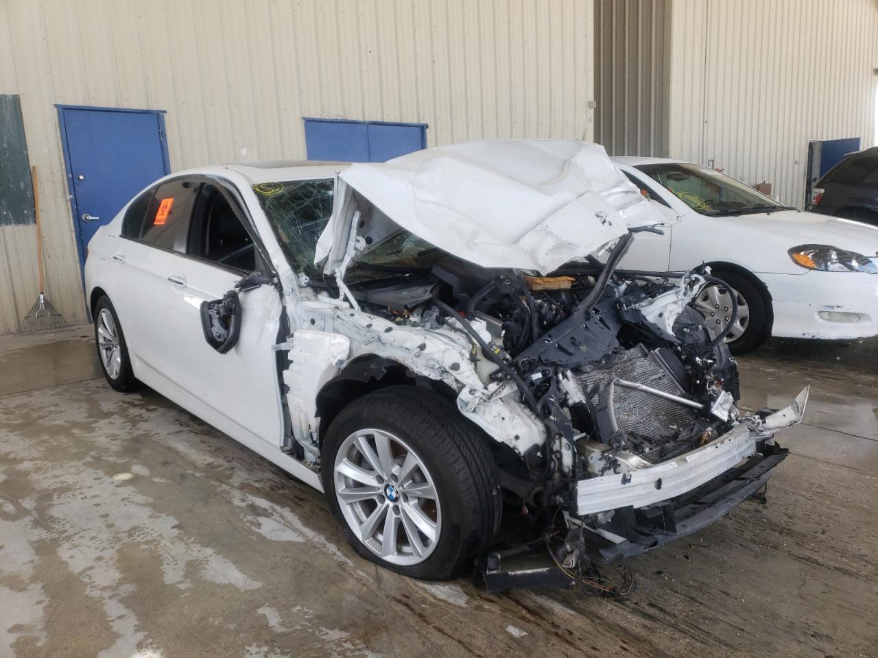 BMW 528 I 2016 with VIN WBA5A5C59GG353438 - Photo from auction