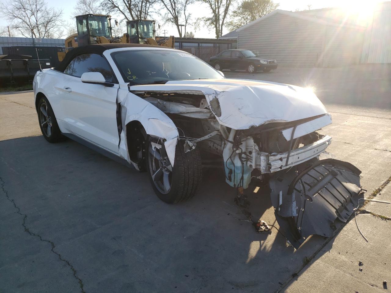 FORD MUSTANG 2015 with VIN 1FATP8EM7F5393063 - Photo from auction