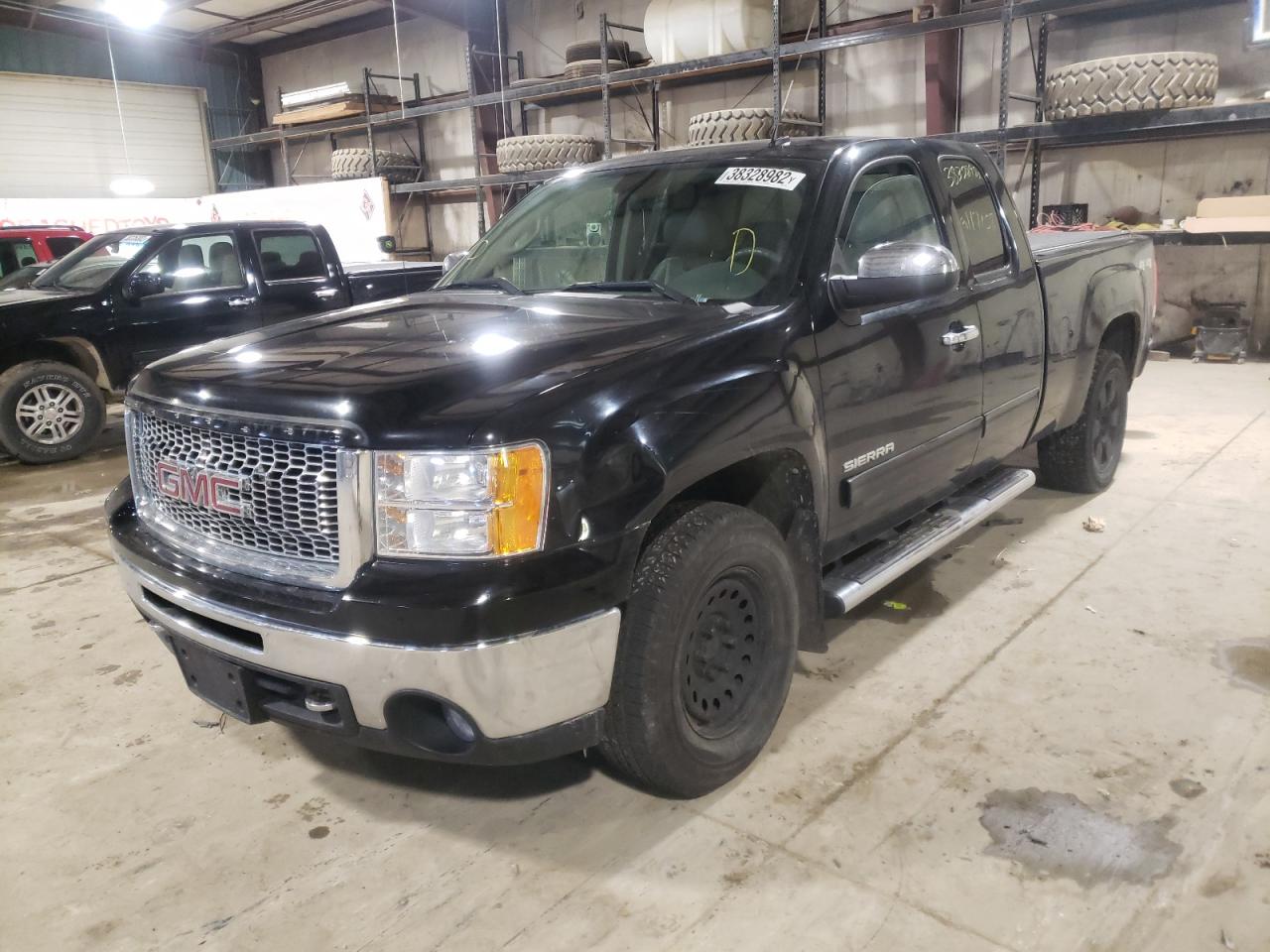 Photo 2 from auction – 2011 GMC SIERRA K15 with VIN 1GTR2WE37BZ271157