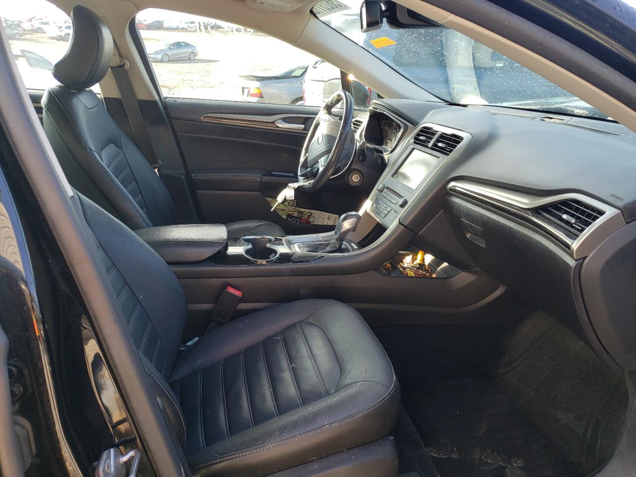 Photo 5 from auction – 2016 FORD FUSION SE with VIN 3FA6P0H92GR142343