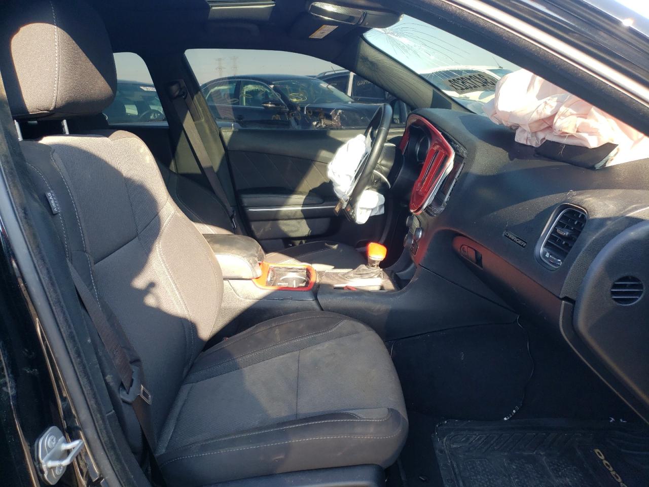 Photo 5 from auction – 2019 DODGE CHARGER SX with VIN 2C3CDXBG2KH699042