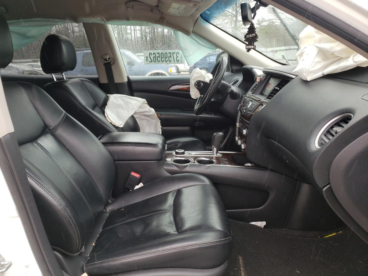 Photo 5 from auction – 2016 NISSAN PATHFINDER with VIN 5N1AR2MM4GC652207