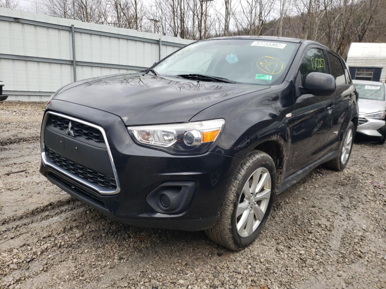 Photo 2 from auction – 2015 MITSUBISHI OUTLANDER with VIN 4A4AR3AW1FE028697