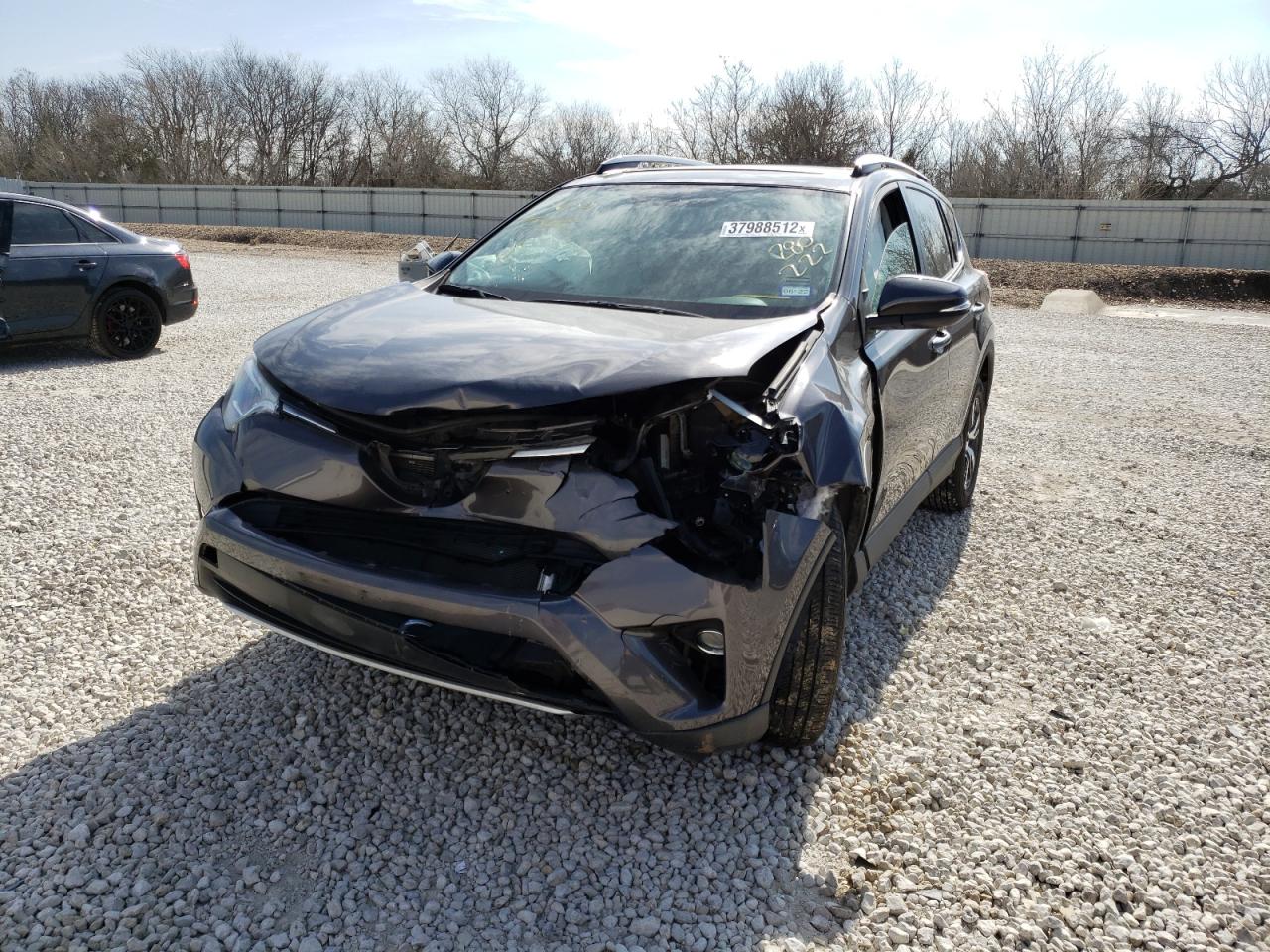 Photo 9 from auction – 2016 TOYOTA RAV4 XLE with VIN 2T3WFREV2GW280222