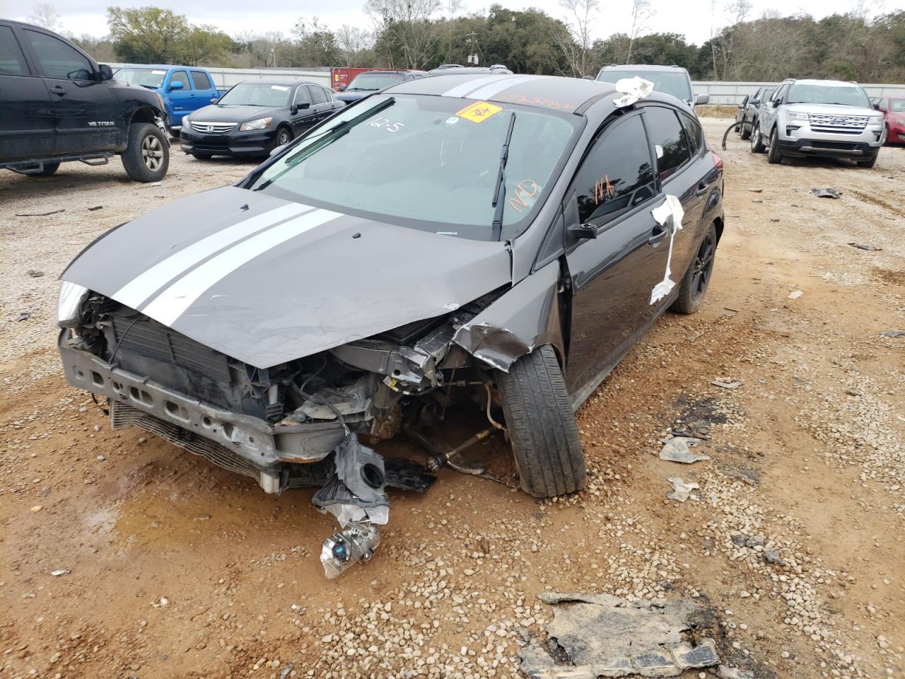 Photo 2 from auction – 2015 FORD FOCUS SE with VIN 1FADP3K24FL376520