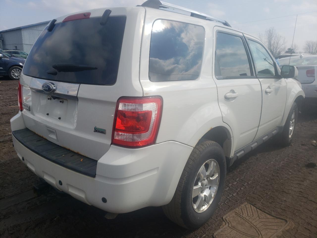 Photo 4 from auction – 2011 FORD ESCAPE LIM with VIN 1FMCU9EG2BKB33437