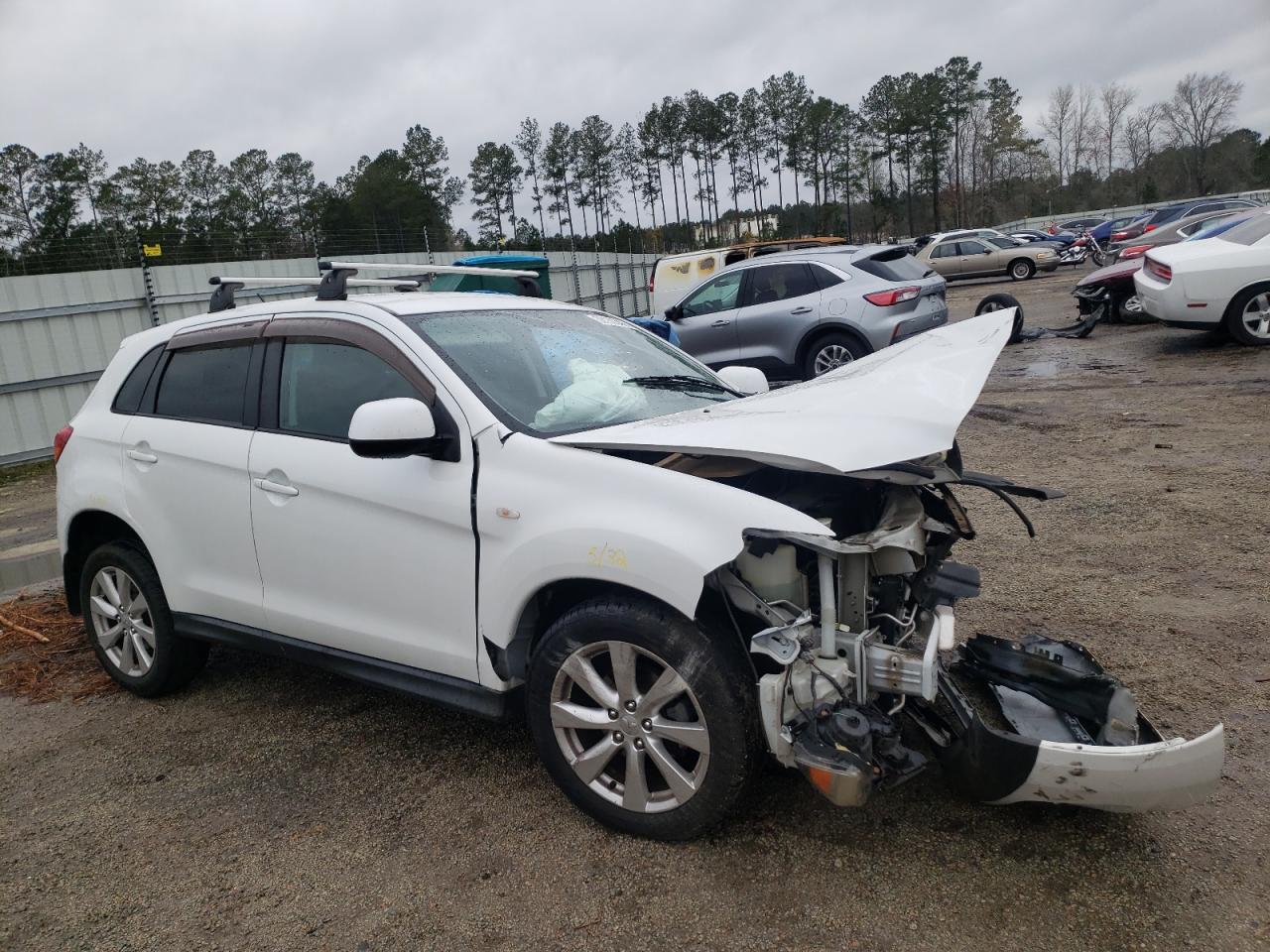 MITSUBISHI OUTLANDER 2013 with VIN 4A4AP3AUXDE003069 - Photo from auction