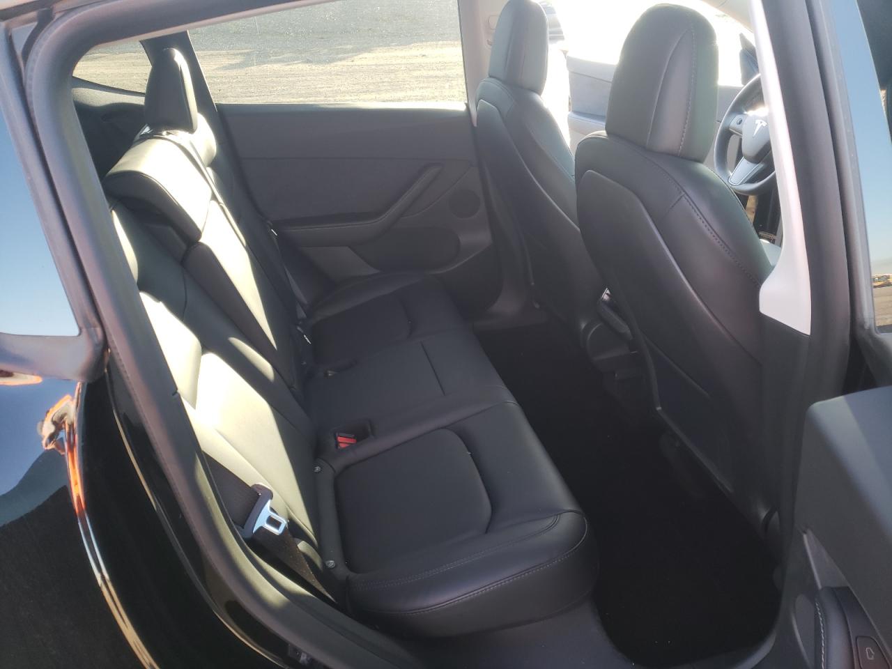 Photo 6 from auction – 2021 TESLA MODEL Y with VIN 5YJYGDEE2MF276309