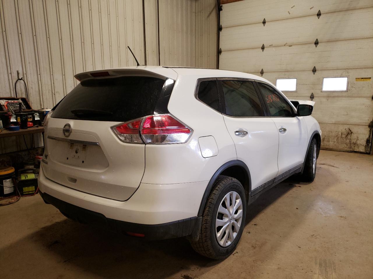 Photo 4 from auction – 2015 NISSAN ROGUE S with VIN KNMAT2MT8FP589214