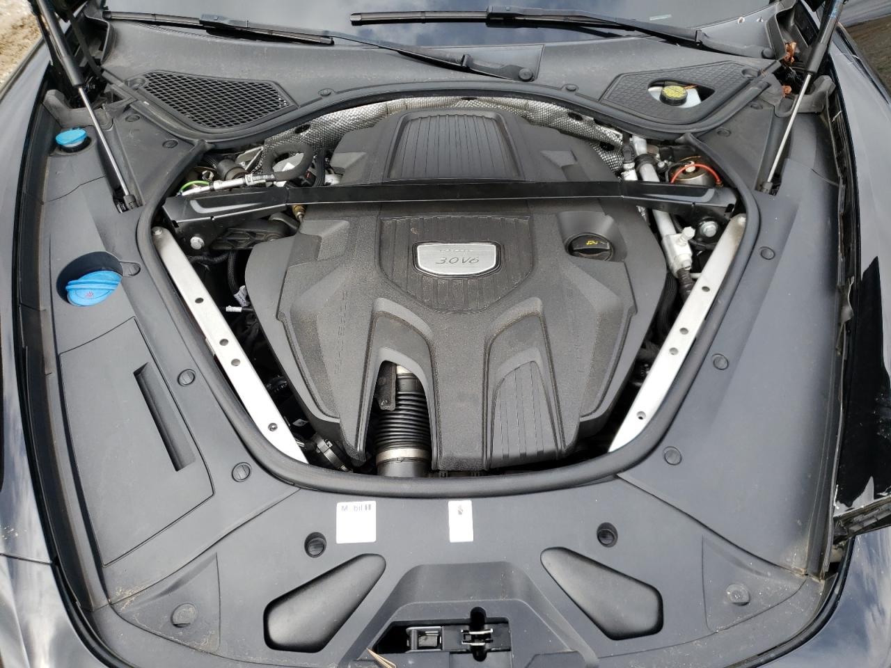 Photo 7 from auction – 2017 PORSCHE PANAMERA 2 with VIN WP0AA2A74HL102159
