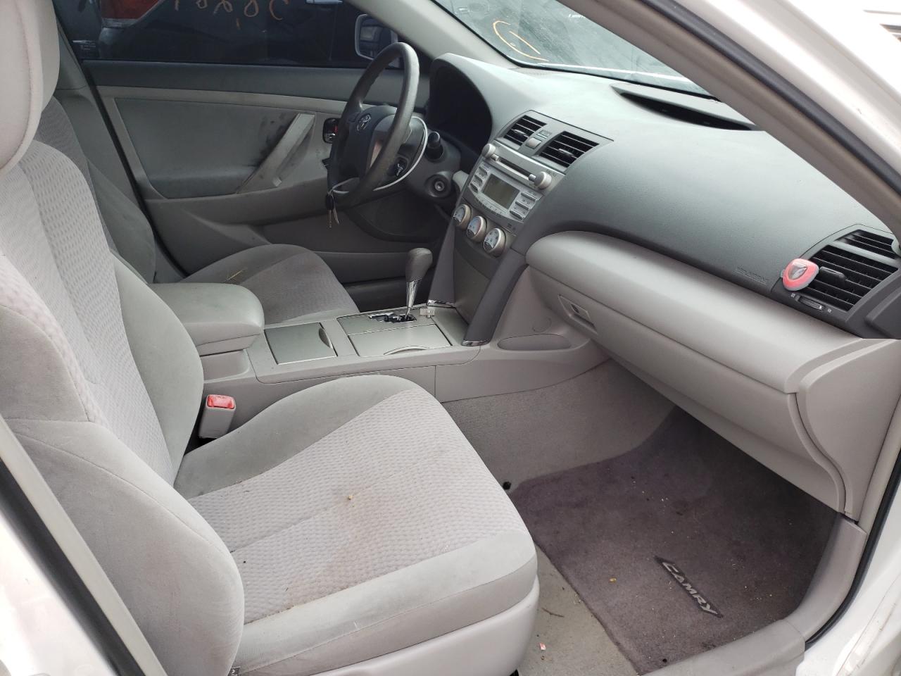 Photo 5 from auction – 2011 TOYOTA CAMRY BASE with VIN 4T4BF3EK9BR155873