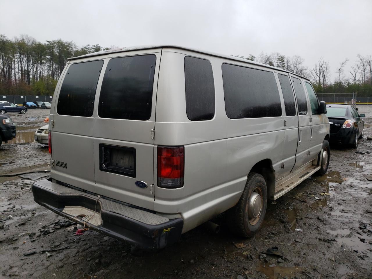Photo 4 from auction – 2003 FORD ECONOLINE with VIN 1FBSS31L43HB82633