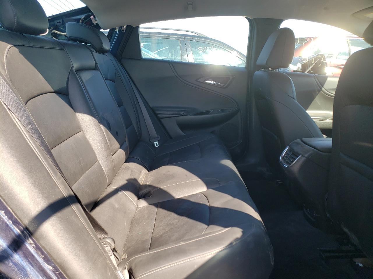 Photo 6 from auction – 2017 CHEVROLET MALIBU LT with VIN 1G1ZE5ST7HF198459
