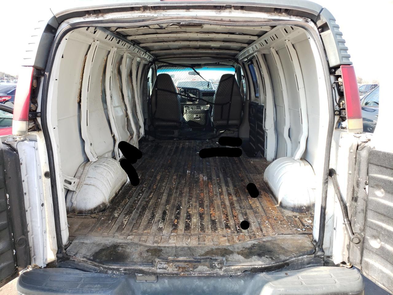Photo 6 from auction – 2001 CHEVROLET EXPRESS G3 with VIN 1GCHG39R711135988