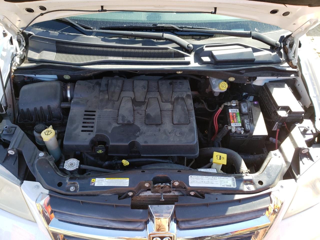 Photo 7 from auction – 2010 DODGE GRAND CARA with VIN 2D4RN5DX4AR177660