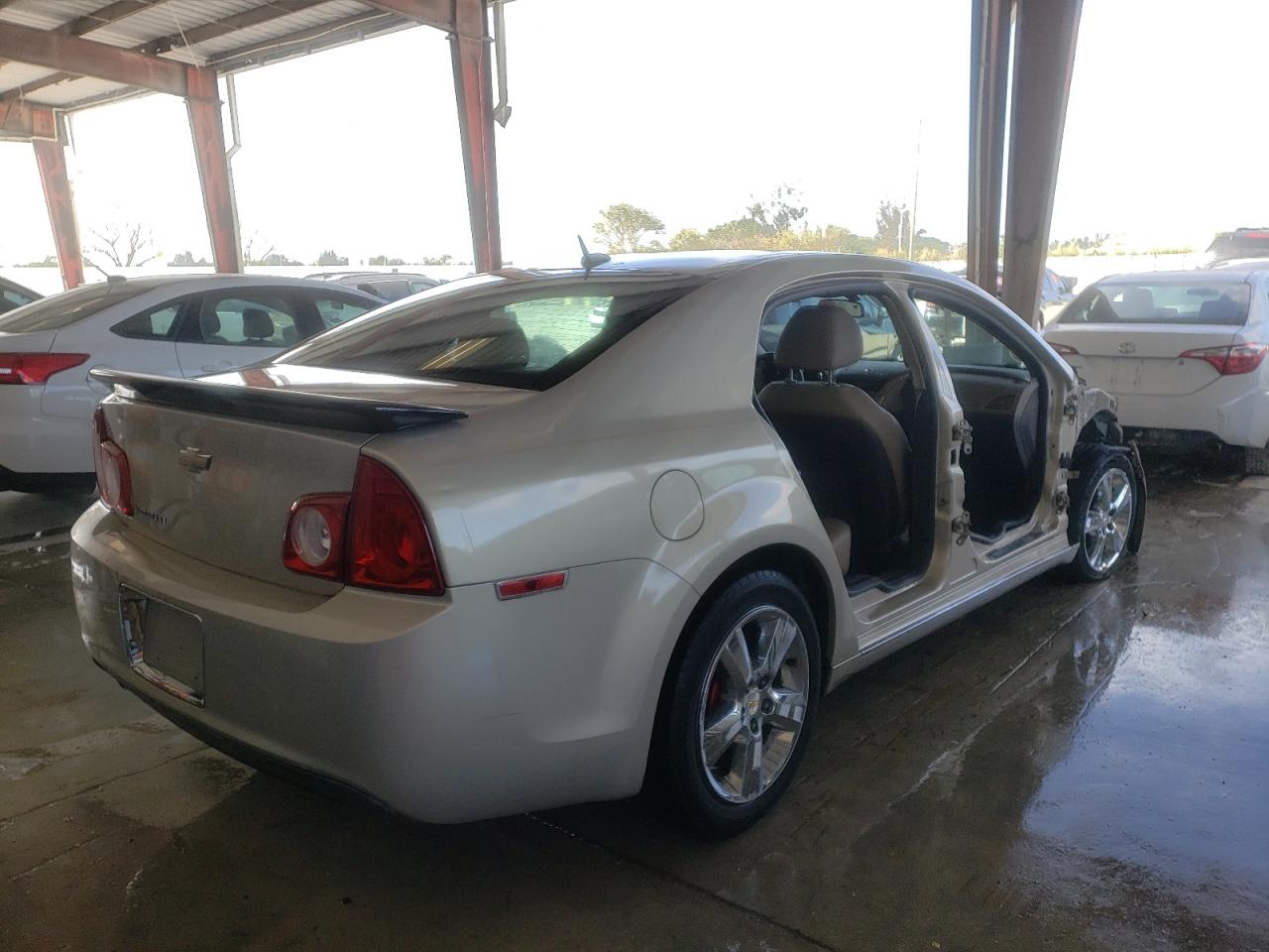 Photo 4 from auction – 2010 CHEVROLET MALIBU 2LT with VIN 1G1ZD5EBXAF109124