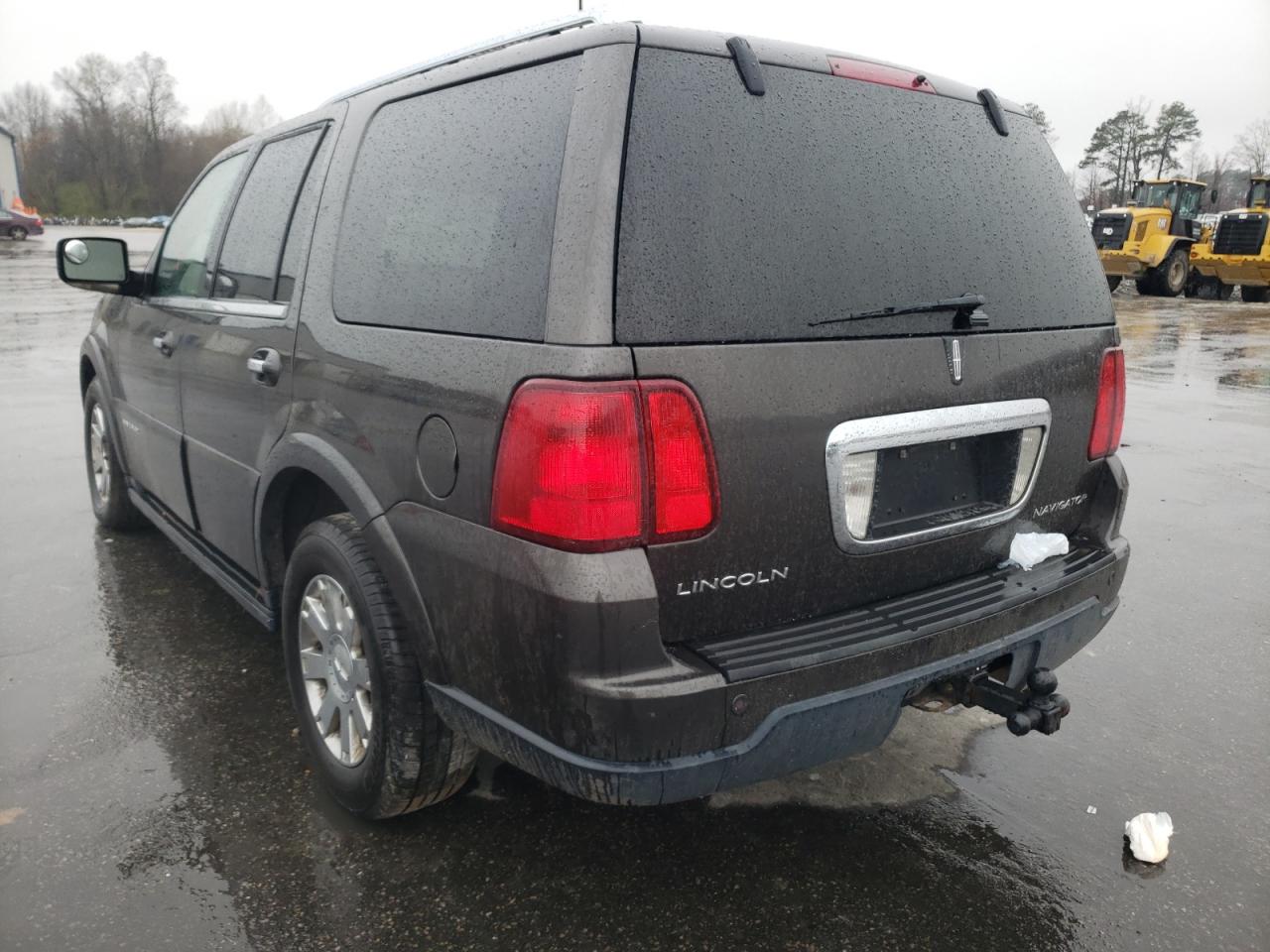 Photo 3 from auction – 2006 LINCOLN NAVIGATOR with VIN 5LMFU28546LJ24198