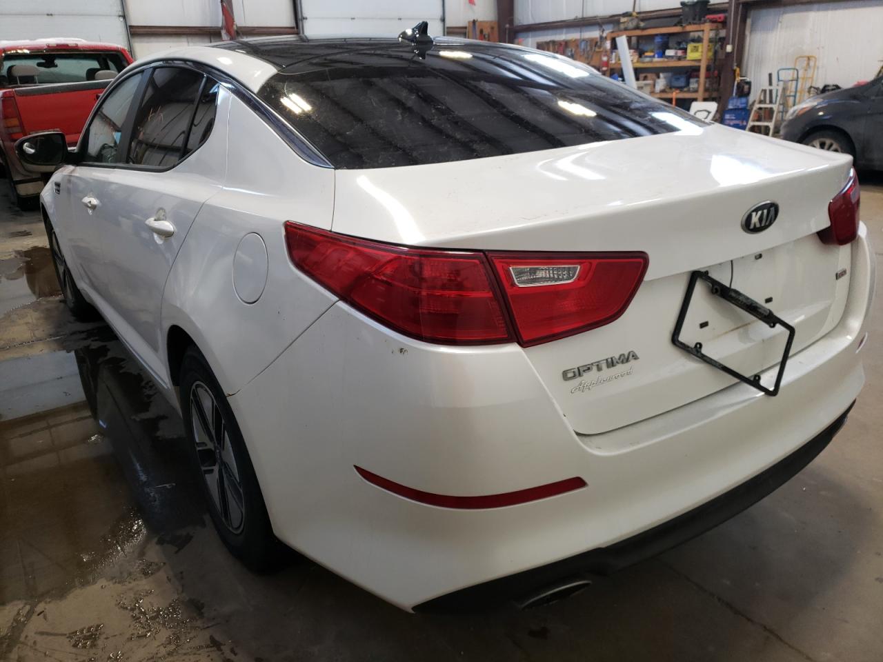 Photo 3 from auction – 2015 KIA OPTIMA LX with VIN KNAGM4A7XF5551017
