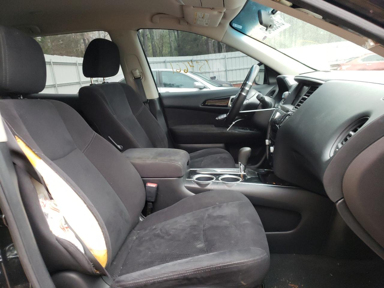 Photo 5 from auction – 2013 NISSAN PATHFINDER with VIN 5N1AR2MN6DC664105