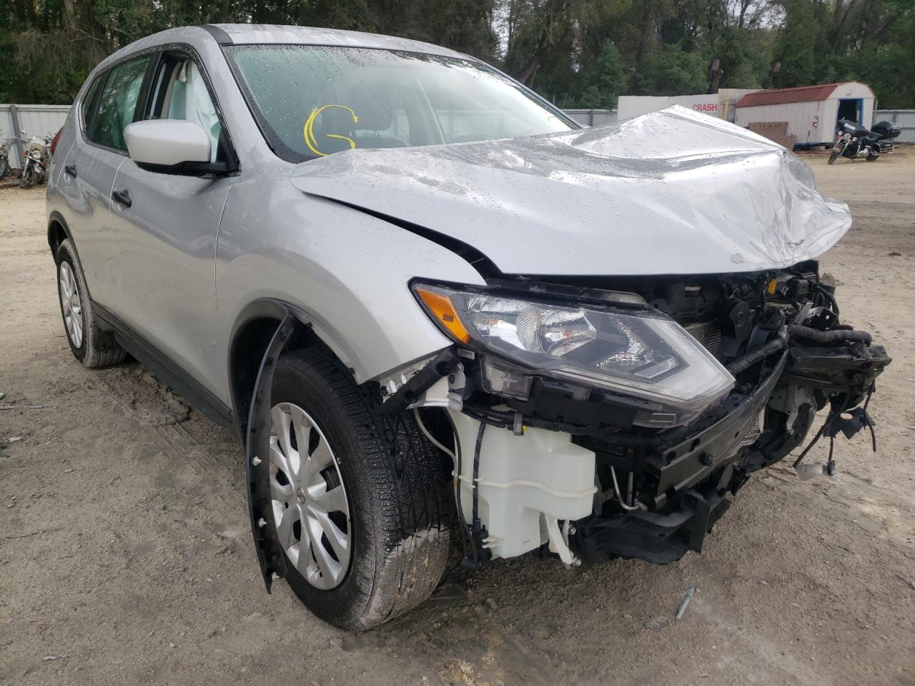 NISSAN ROGUE S 2018 with VIN KNMAT2MV0JP519006 - Photo from auction