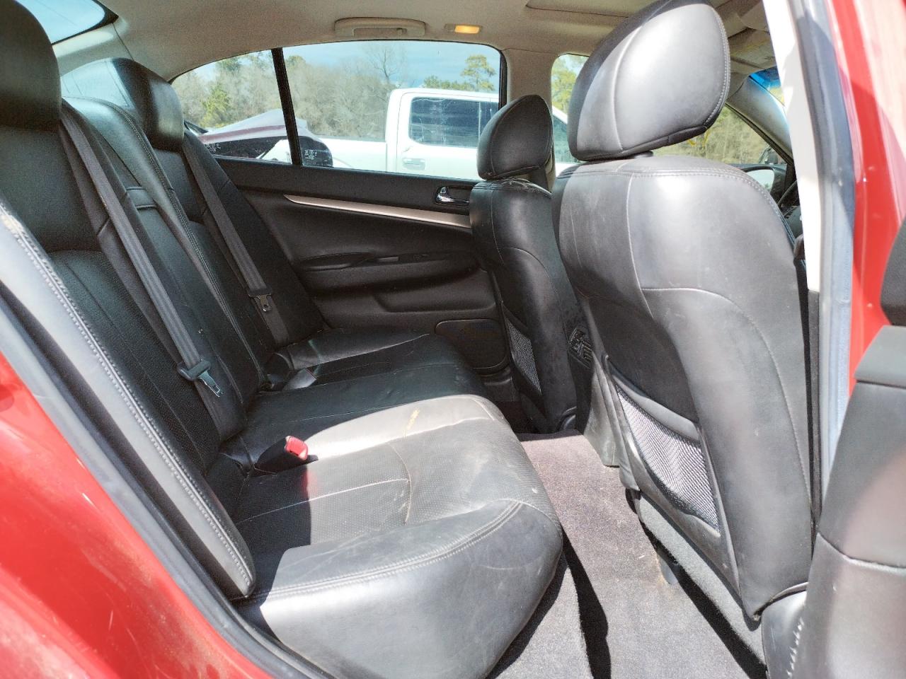 Photo 6 from auction – 2010 INFINITI G37 BASE with VIN JN1CV6AP1AM407013