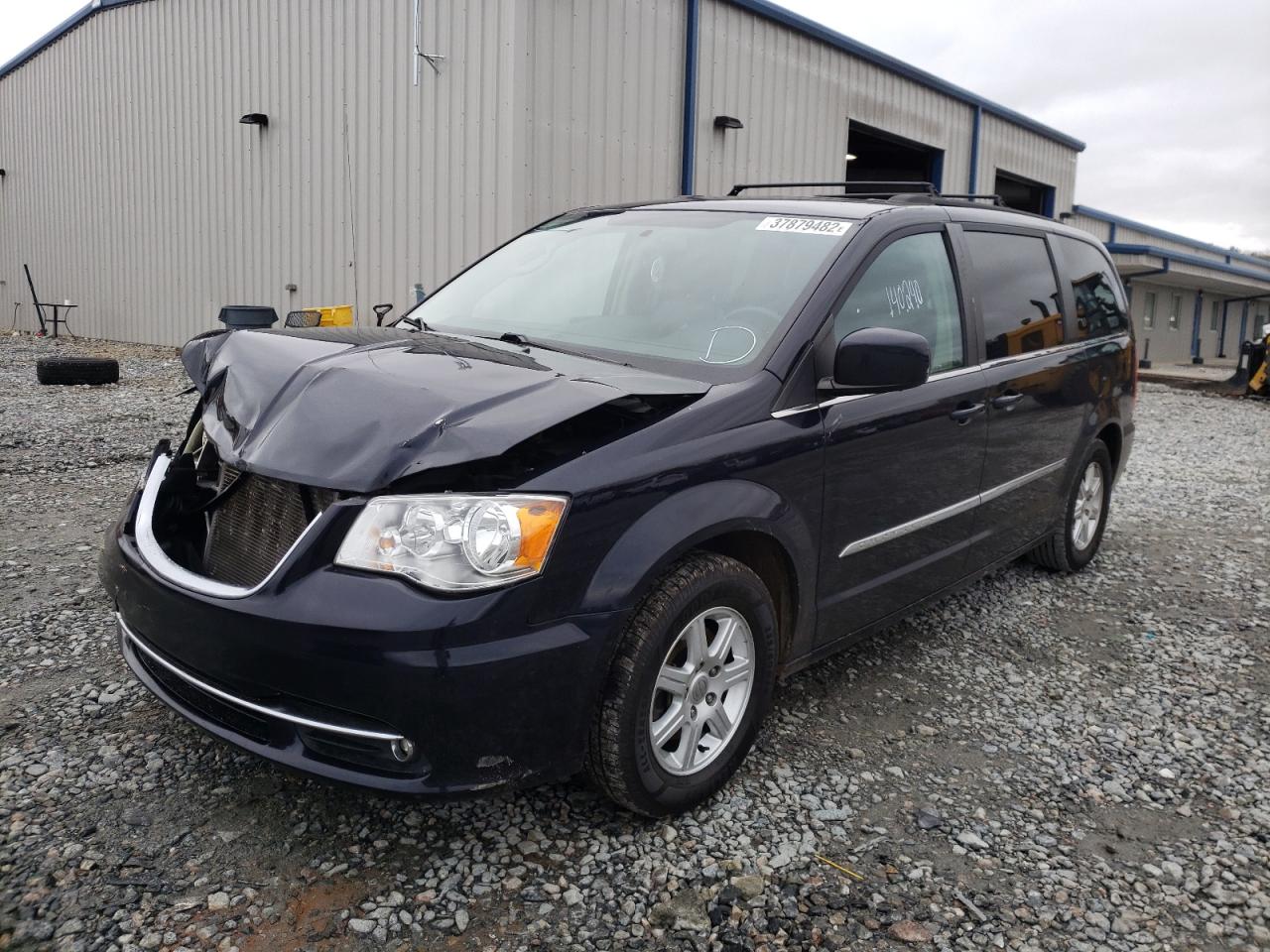 Photo 2 from auction – 2011 CHRYSLER TOWN & COU with VIN 2A4RR8DG9BR659099