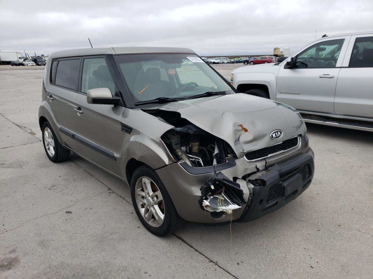 KIA SOUL ! 2011 with VIN KNDJT2A20B7249741 - Photo from auction