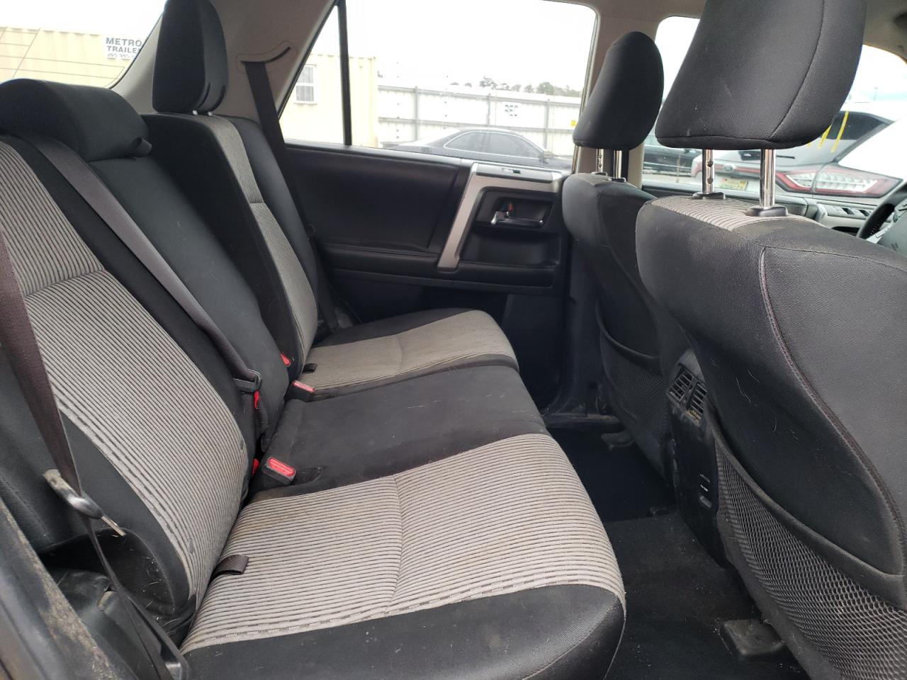 Photo 6 from auction – 2016 TOYOTA 4RUNNER SR with VIN JTEBU5JR6G5334730