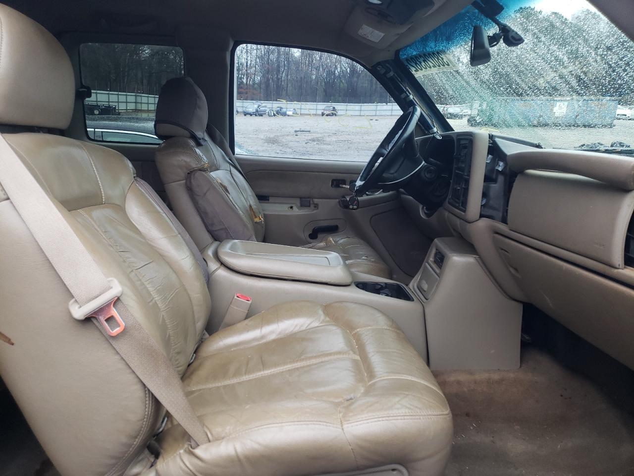 Photo 5 from auction – 2002 CHEVROLET SILVERADO with VIN 1GCHK29G22E106447