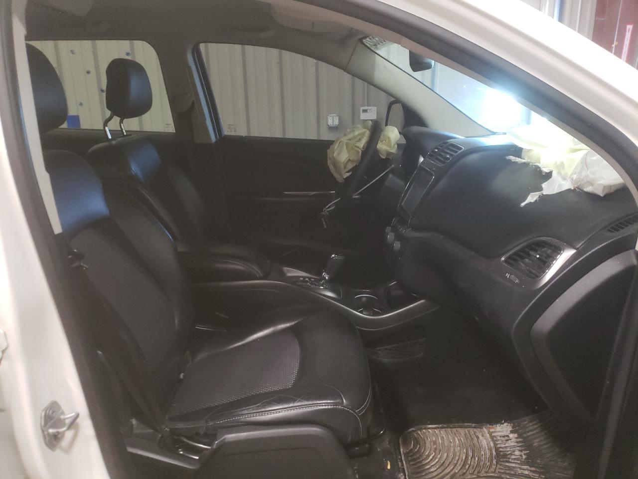 Photo 5 from auction – 2017 DODGE JOURNEY CR with VIN 3C4PDCGG1HT572359