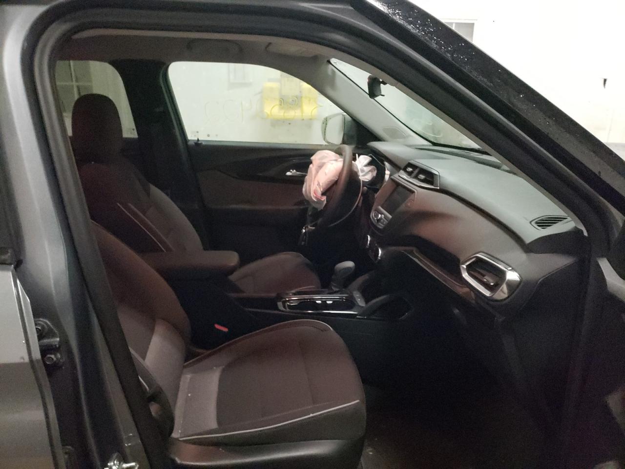 Photo 5 from auction – 2021 CHEVROLET TRAILBLAZE with VIN KL79MPS28MB014576