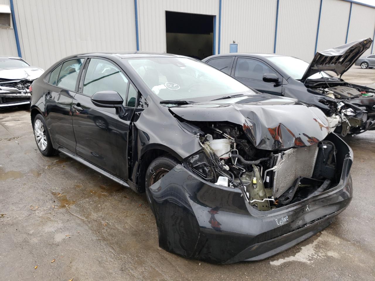 TOYOTA COROLLA LE 2020 with VIN 5YFEPRAE8LP096468 - Photo from auction