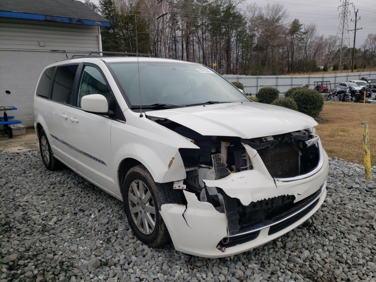 CHRYSLER TOWN & COU 2013 with VIN 2C4RC1BG0DR557436 - Photo from auction