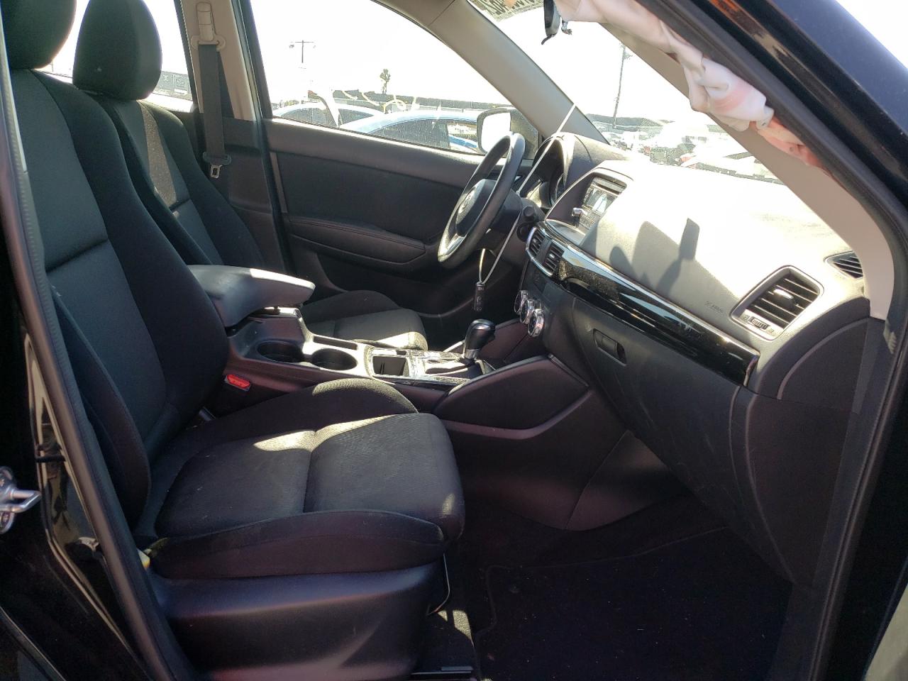 Photo 5 from auction – 2016 MAZDA CX-5 SPORT with VIN JM3KE2BY2G0656761