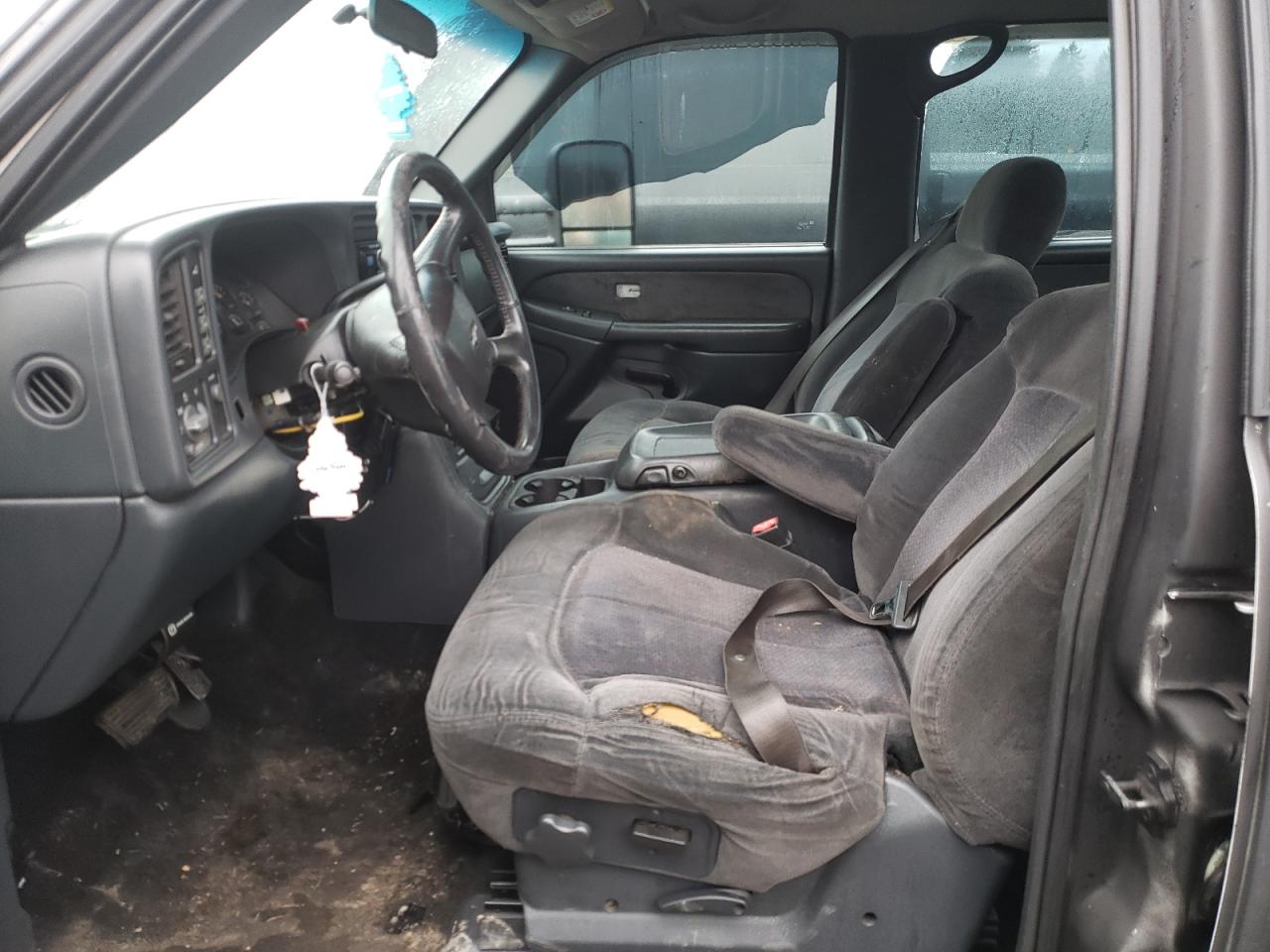 Photo 5 from auction – 2002 CHEVROLET SILVERADO with VIN 1GCHK23G52F100113