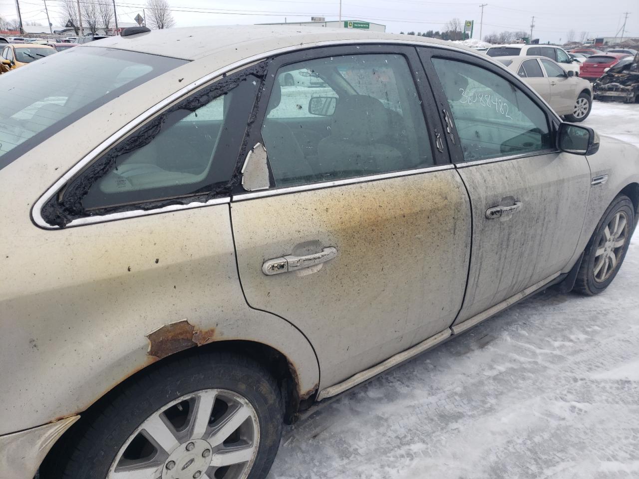 Photo 9 from auction – 2009 FORD TAURUS SEL with VIN 1FAHP24W59G113333