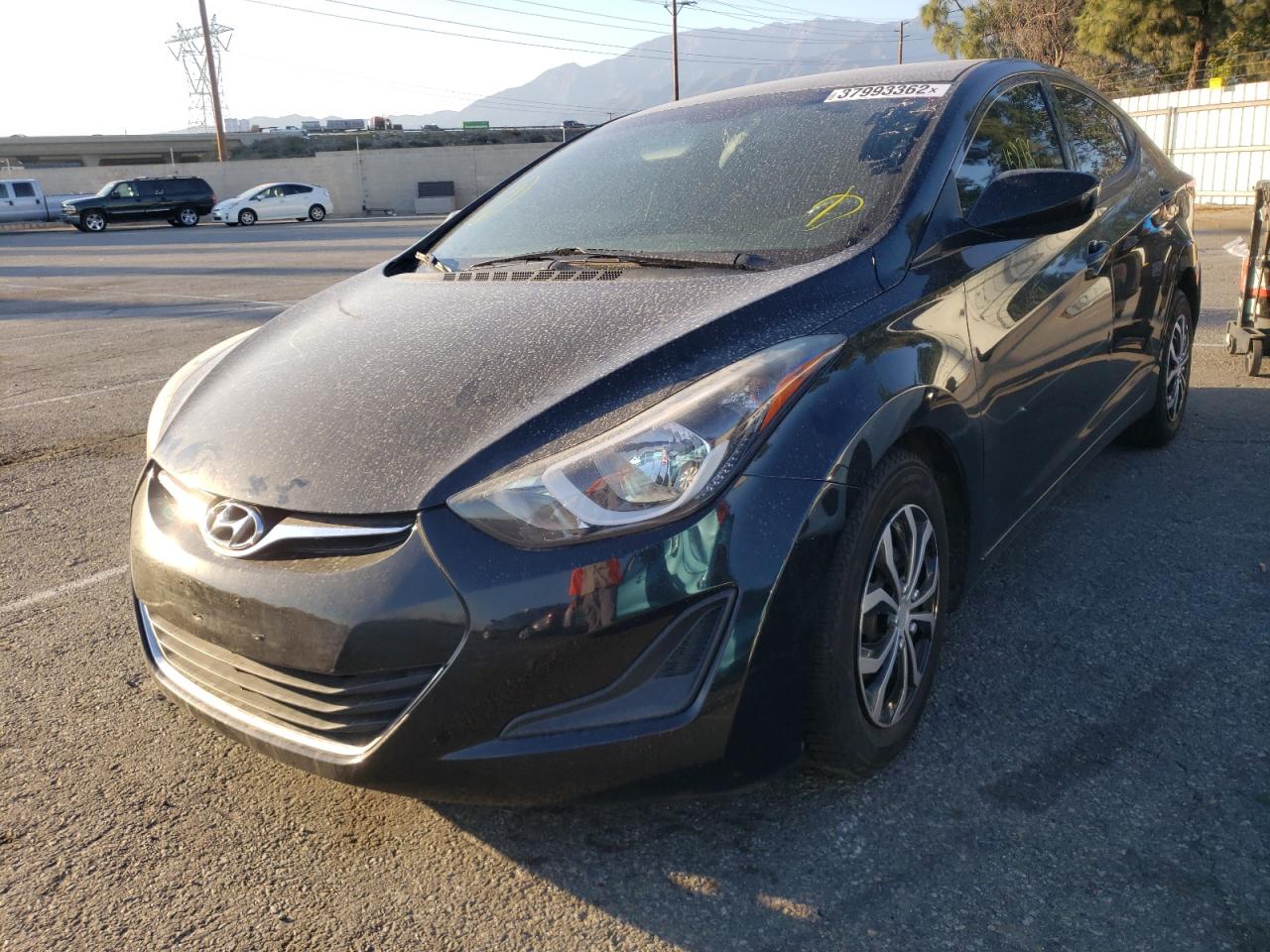 Photo 2 from auction – 2016 HYUNDAI ELANTRA SE with VIN 5NPDH4AE7GH725538