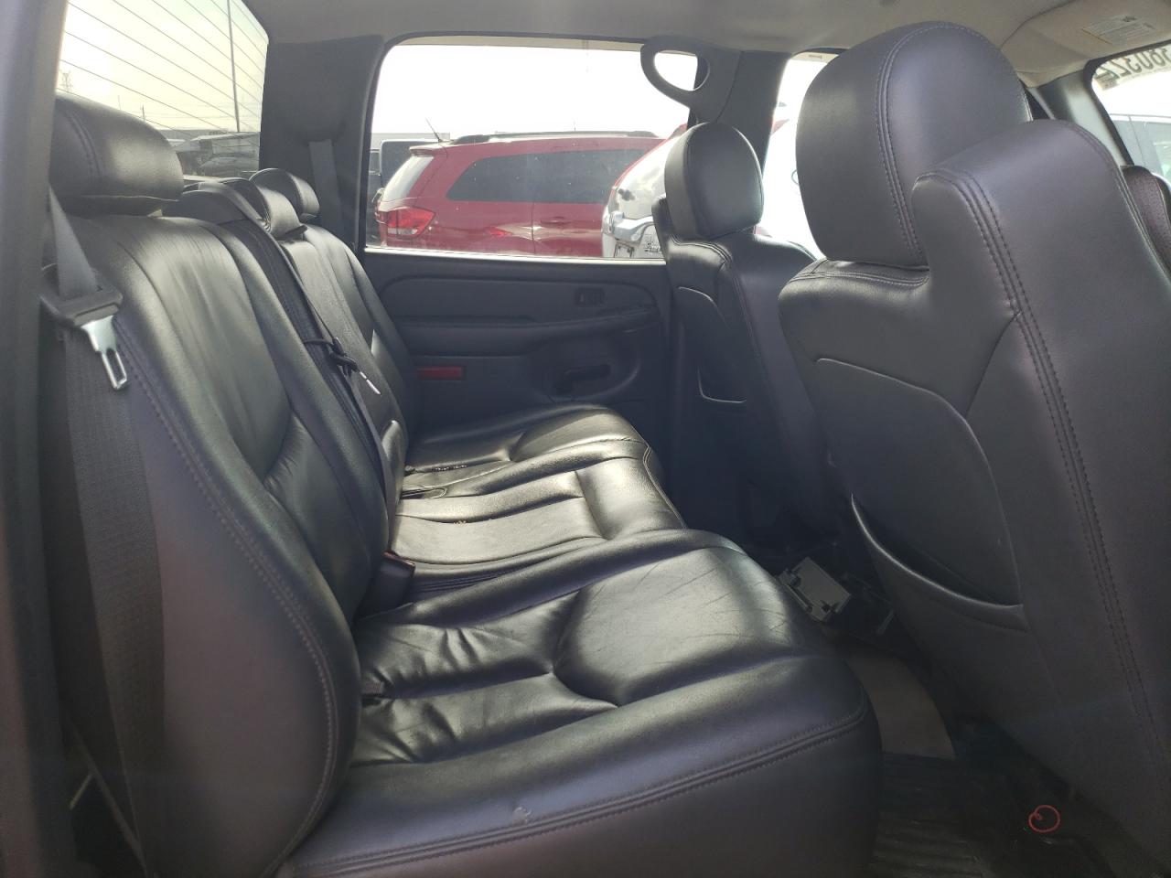 Photo 6 from auction – 2004 CHEVROLET 1500 SILVE with VIN 2GCEK13T141407086
