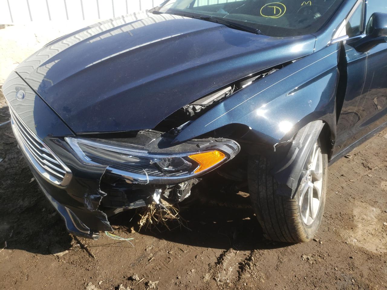 Photo 9 from auction – 2020 FORD FUSION SEL with VIN 3FA6P0CDXLR108012