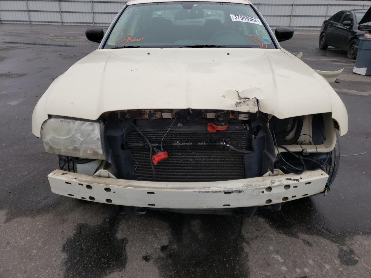 Photo 9 from auction – 2008 CHRYSLER 300 LX with VIN 2C3KA43R68H222464