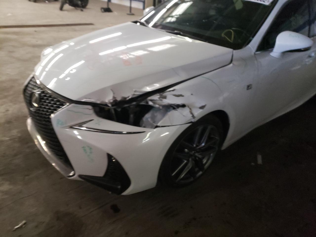 Photo 9 from auction – 2017 LEXUS IS 300 with VIN JTHCM1D24H5020378
