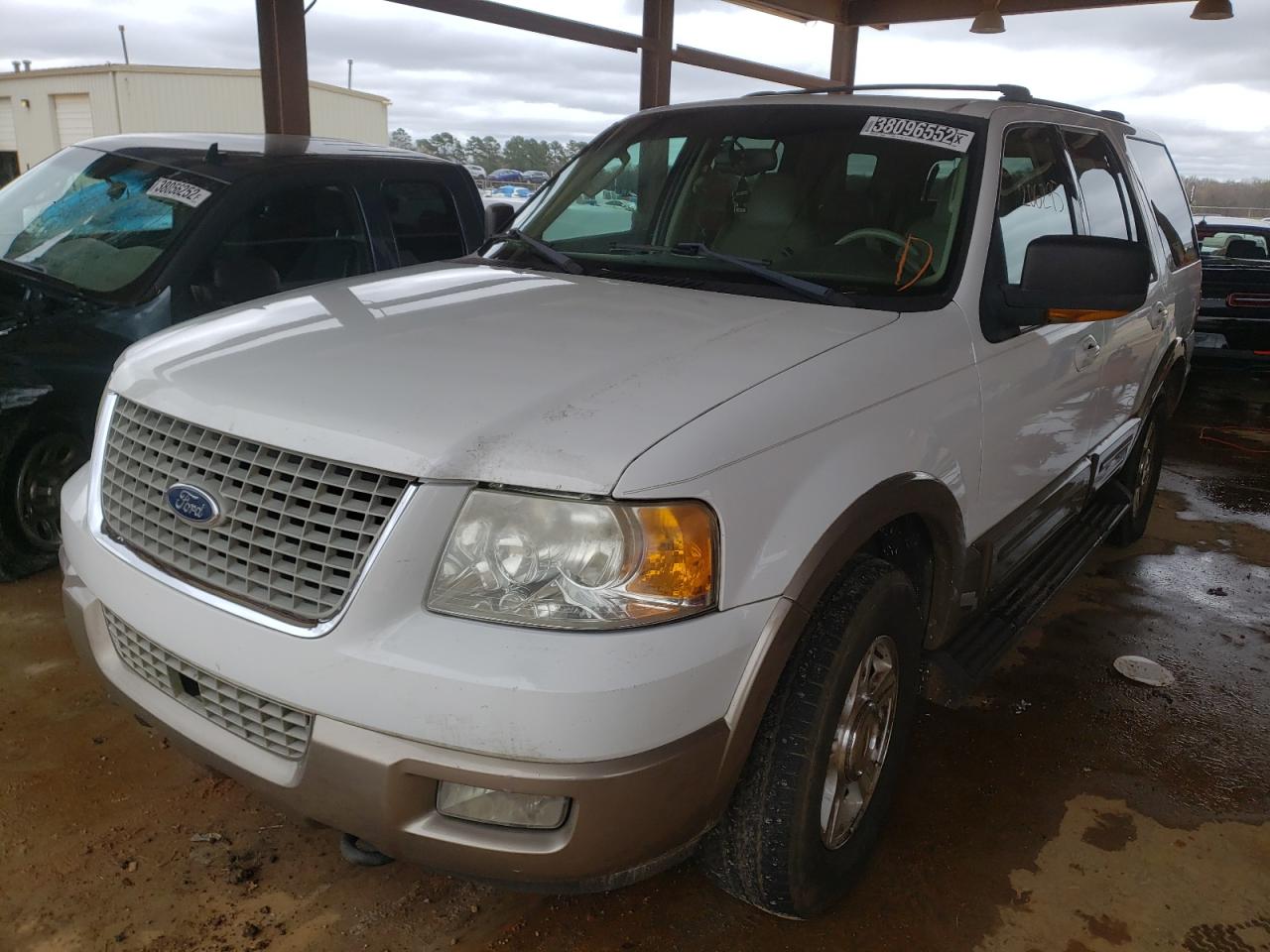 Photo 2 from auction – 2003 FORD EXPEDITION with VIN 1FMFU18L83LB34854