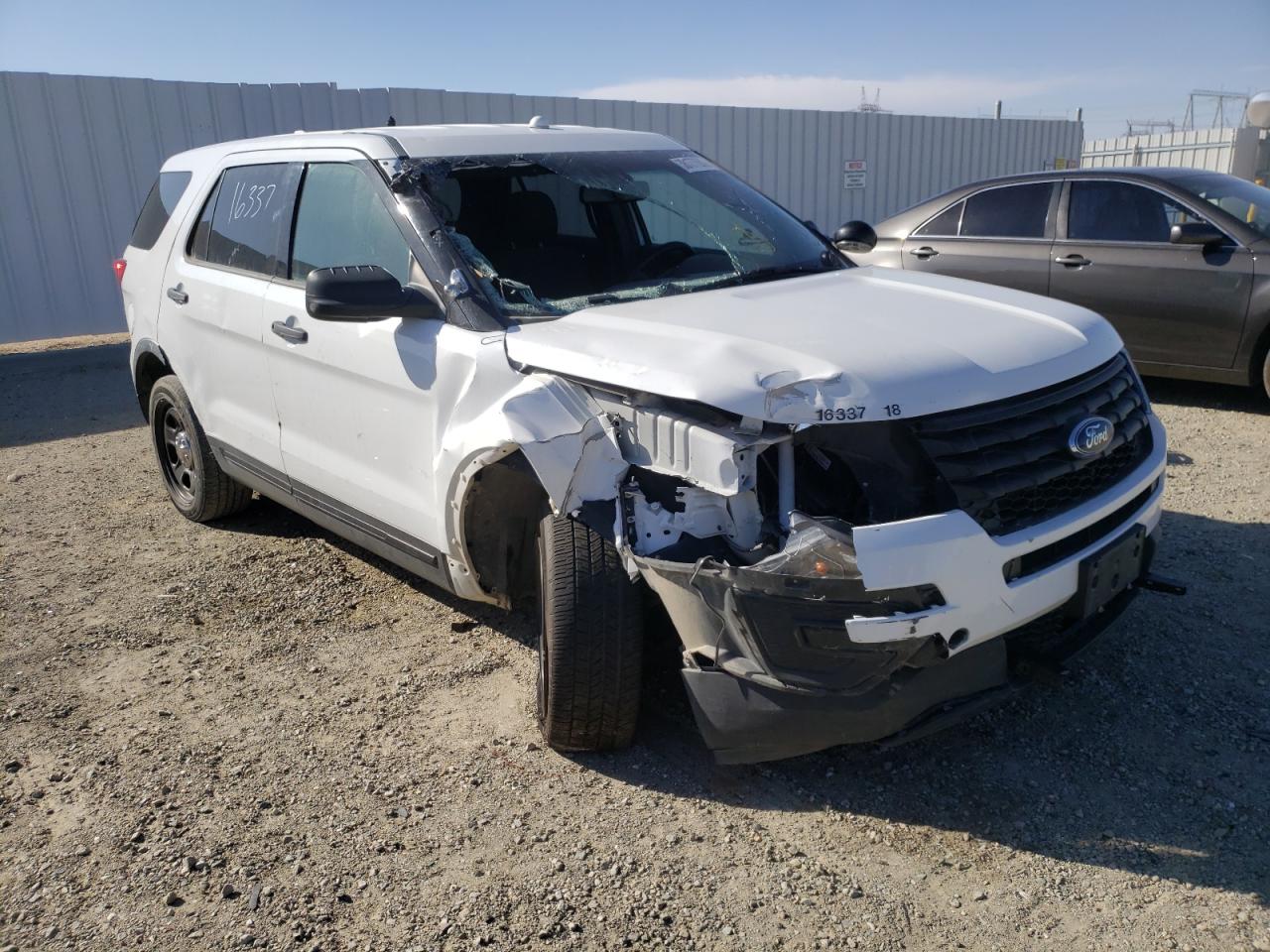 FORD EXPLORER P 2017 with VIN 1FM5K8AR4HGE42306 - Photo from auction