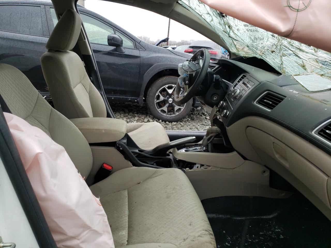 Photo 5 from auction – 2015 HONDA CIVIC LX with VIN 19XFB2F5XFE707853