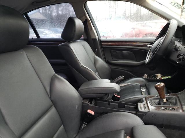 Photo 5 from auction – 2003 BMW 3 SERIES with VIN WBAEV33413KL60049