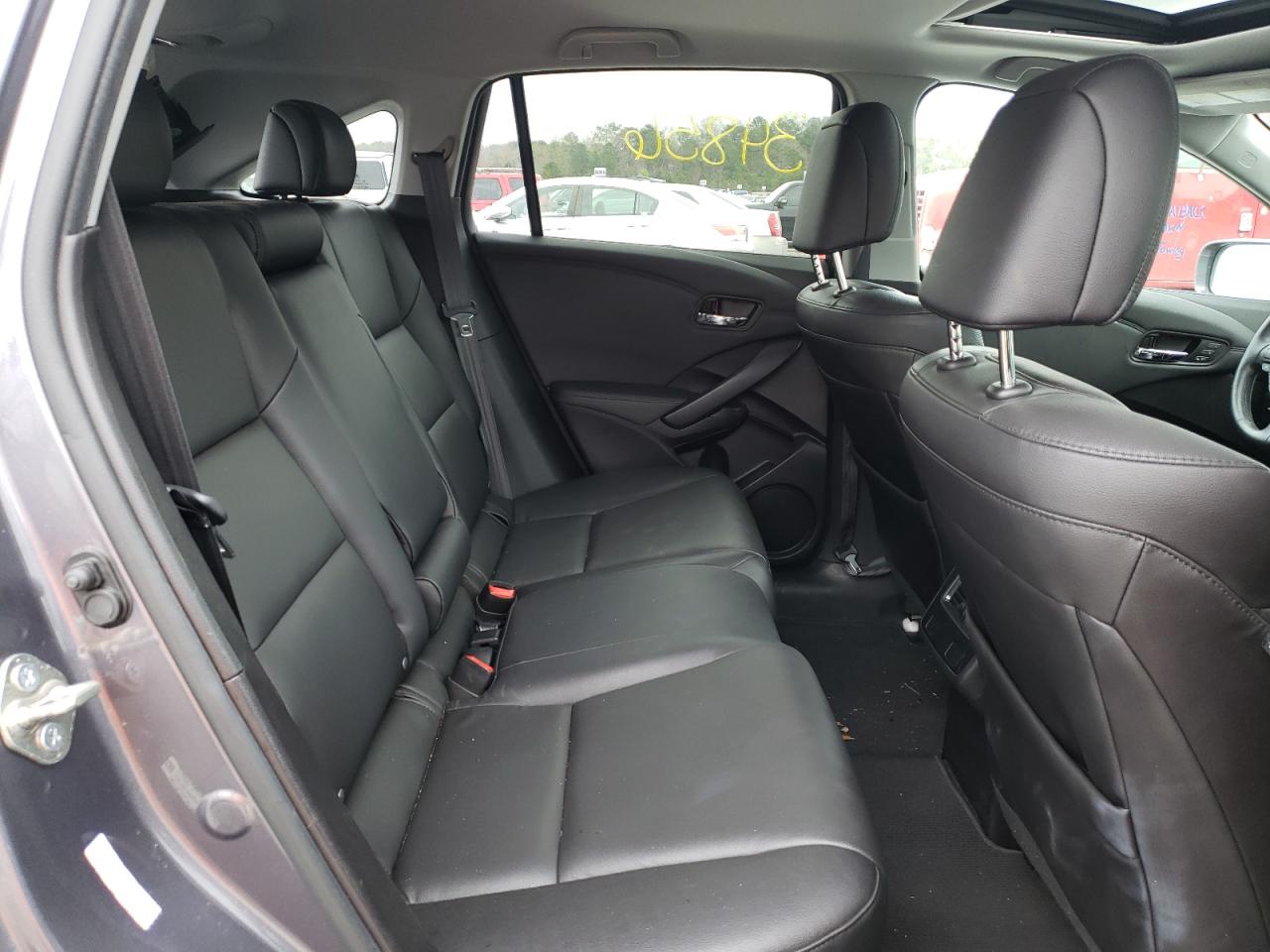 Photo 6 from auction – 2017 ACURA RDX with VIN 5J8TB3H33HL003901