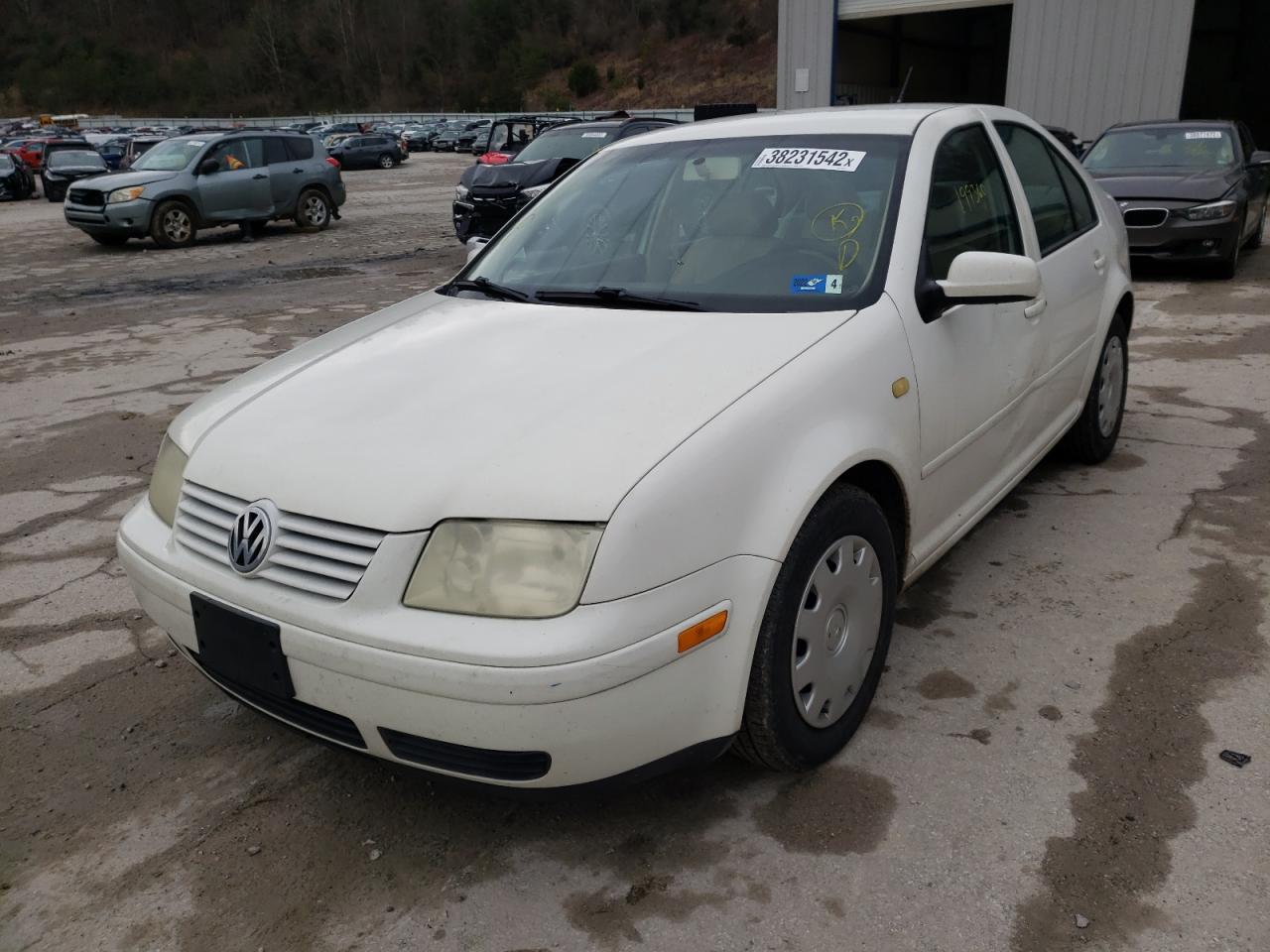 Photo 2 from auction – 2000 VOLKSWAGEN JETTA GL with VIN 3VWRC29M5YM055677