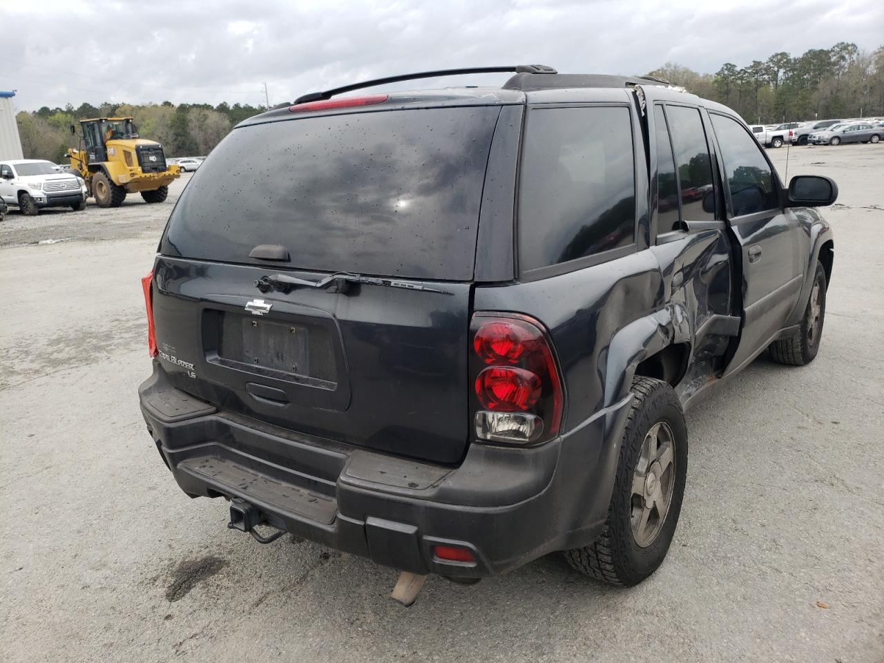 Photo 4 from auction – 2005 CHEVROLET TRAILBLAZE with VIN 1GNDS13S052237153