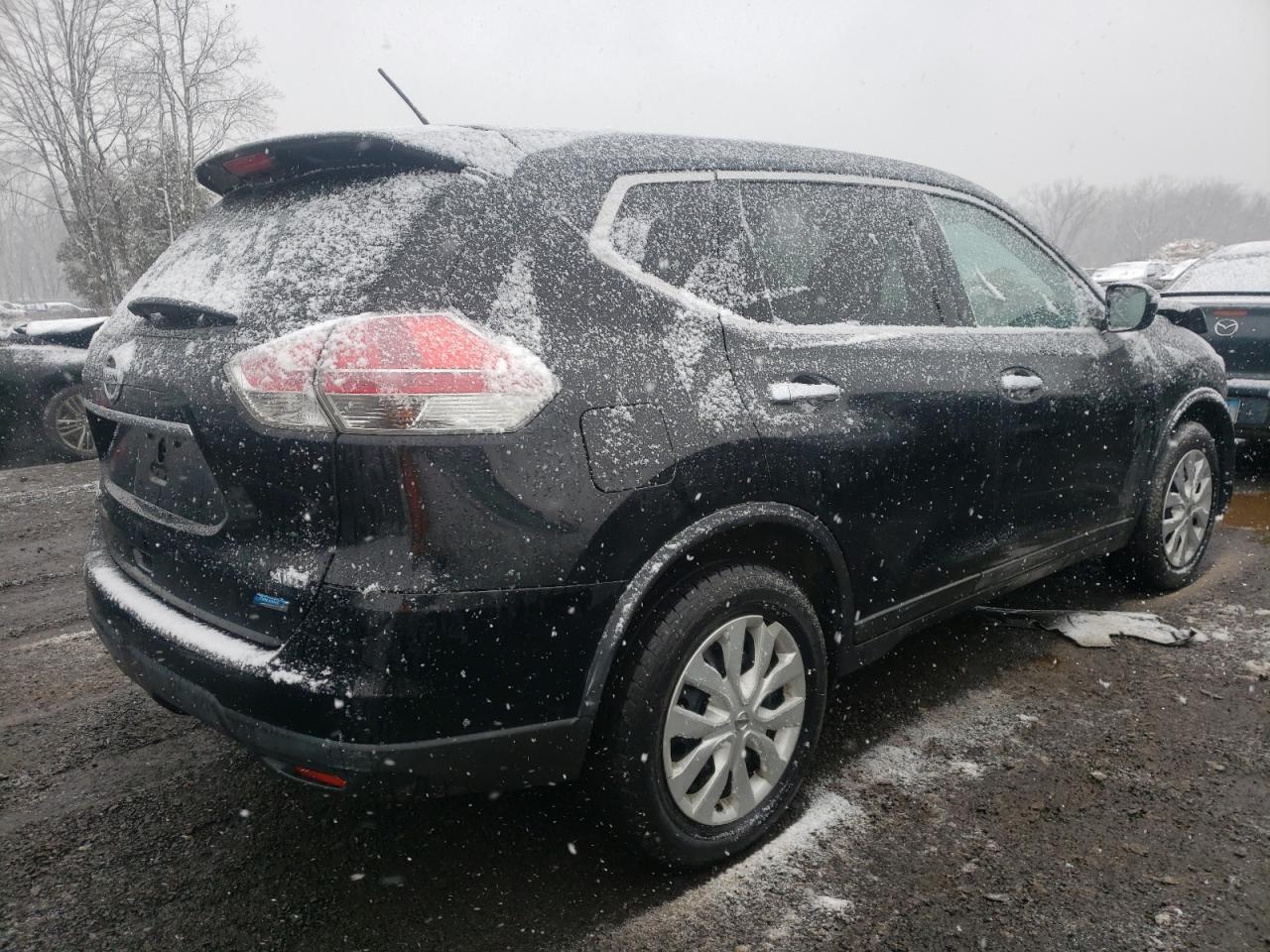 Photo 4 from auction – 2014 NISSAN ROGUE S with VIN 5N1AT2MK4EC774420